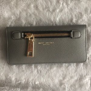 SOLD ON DEPOP Marc Jacobs leather wallet
